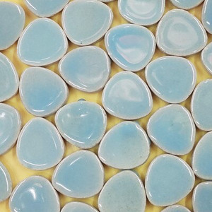 10 tk ebakorrapärased mosaiikplaadid keraamiline leht südametähe mosaiiktükid DIY loominguline käsitsi valmistatud mosaiikpusle seinakaunistuse materjal