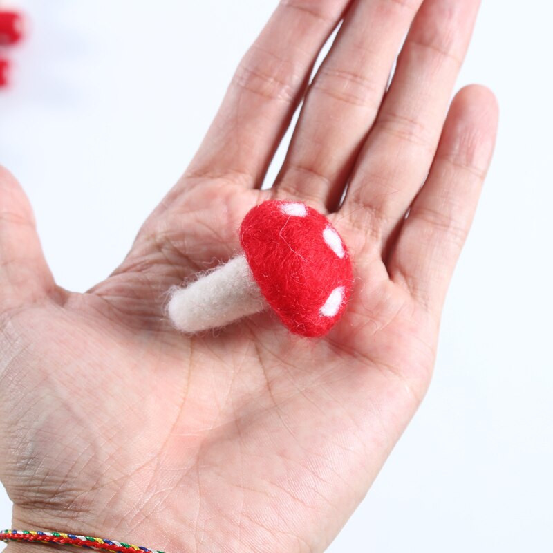 „Pasidaryk pats“ vilnos veltinio apdaila Veltinis „Pom Pom“ rankų darbo medžiagos Grybų amatai vaikams Veltinio rutulinė medžiaga Para Manualidades Navidad