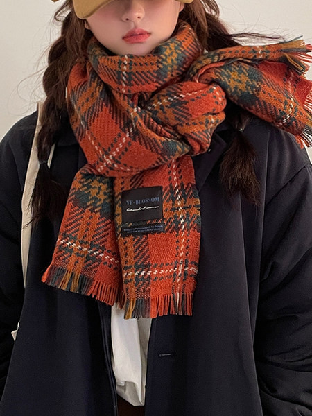 Eșarfă de damă în carouri în verde și portocaliu