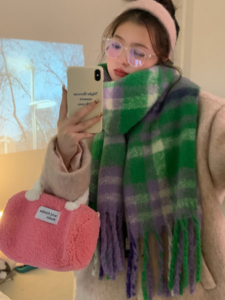 Naiste talvesall pikkusega 206 cm