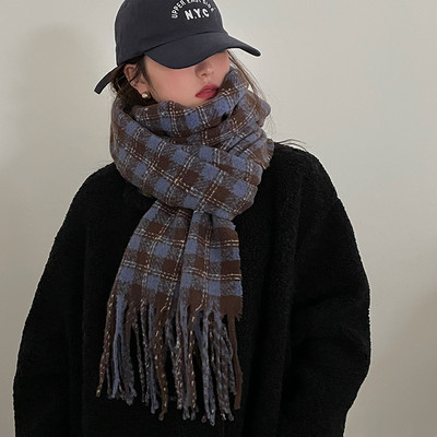 Eșarfă cu franjuri în carouri pentru femei