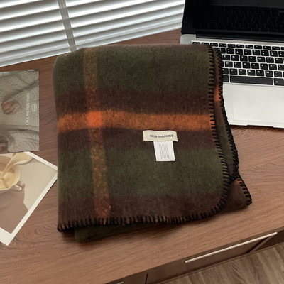 Καρό Χειμωνιάτικο κασκόλ  Γυναικείο με γράμματα