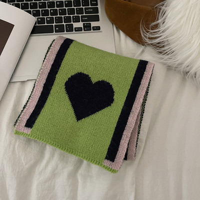 Γυναικείο πλεκτό κασκόλ με μήκος 160 cm