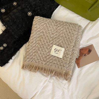 Moekas naiste talvesall logoga