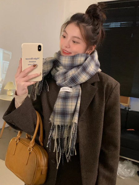 Trendi kockás női sál