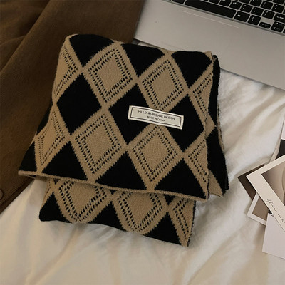 Γυναικείο κασκόλ  σε διάφορα χρώματα