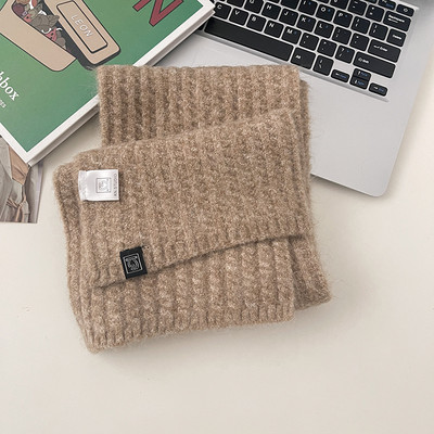 Γυναικείο χειμωνιάτικο πλεκτό κασκόλ