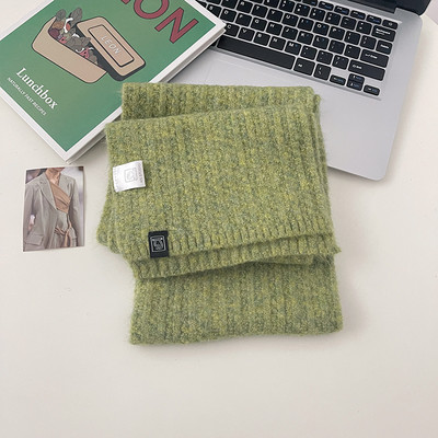 Γυναικείο χειμωνιάτικο πλεκτό κασκόλ