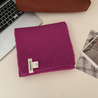 Χειμερινό κασκόλ σε διάφορα χρώματα