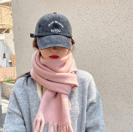 Puhas naiste sall erinevates värvides