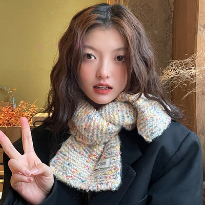 Eșarfă tricotată pentru femei