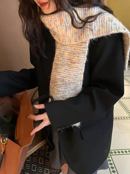 Eșarfă tricotată pentru femei