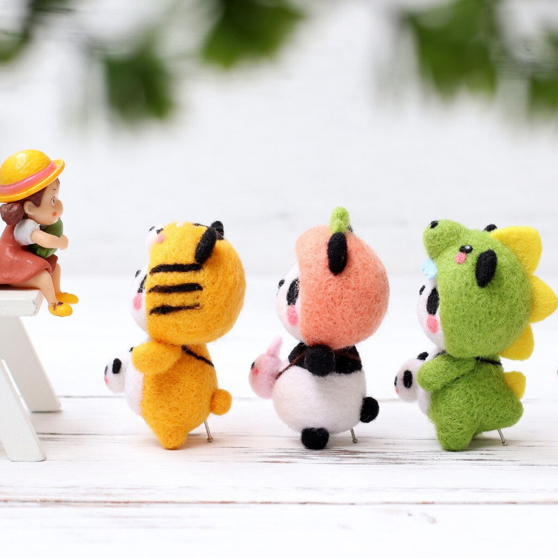 RORGETO Vlnené plstenie látky Materiály Krásna panda DIY Ručne vyrobená sada plstených ihiel Bábika pre ihly Materiál Príslušenstvo Taška