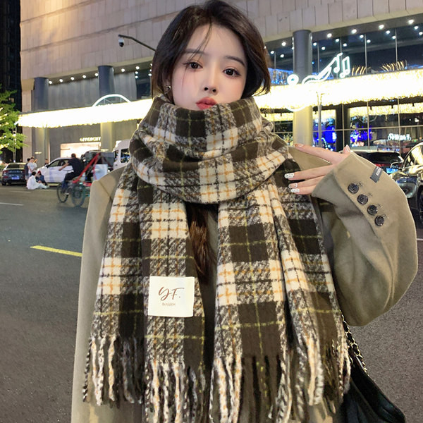 Γυναικείο χειμωνιάτικο κασκόλ - καρό σχέδιο