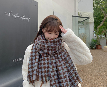 Νέο μοντέλο χειμωνιάτικο καρό κασκόλ για γυναίκες