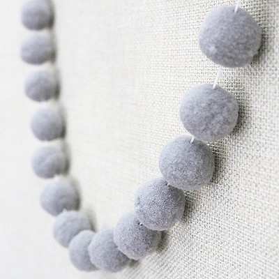 Πολύχρωμη μπάλα από τσόχα Παιδικά κορίτσια Διακόσμηση δωματίου γάμου Χριστουγεννιάτικο πάρτι γενεθλίων Κρεμαστό στολίδι τοίχου για παιδιά DIY Παιχνίδια Προμήθειες