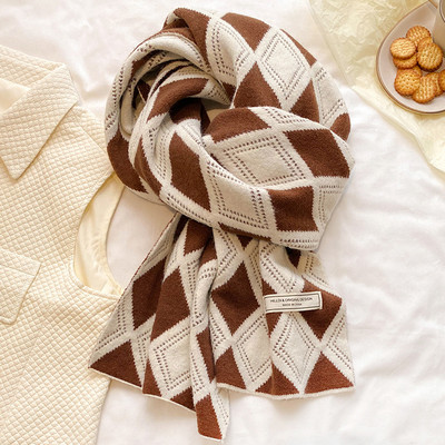 Modni zimski karirani šal za žene