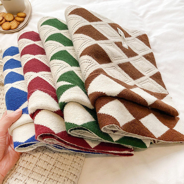 Modni zimski karirani šal za žene