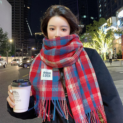 Γυναικείο καρό κασκόλ με κρόσσια σε τρία χρώματα