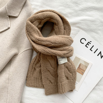 Eșarfă tricotată pentru femei