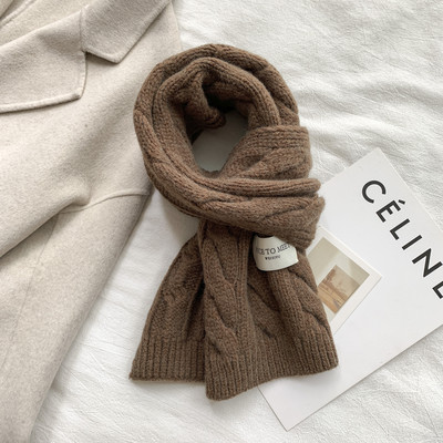 Eșarfă tricotată pentru femei