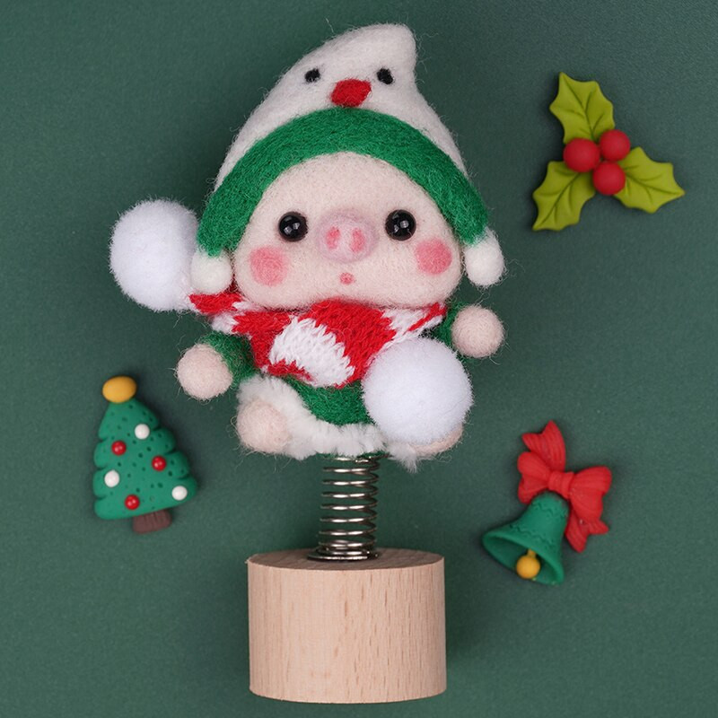 Ornament pentru păpușă de pluș Cadou de zi de naștere Păpușă pitică Anul Nou Porc de Crăciun Decor suspendat pentru mașină și geantă Decor drăguț din desene animate