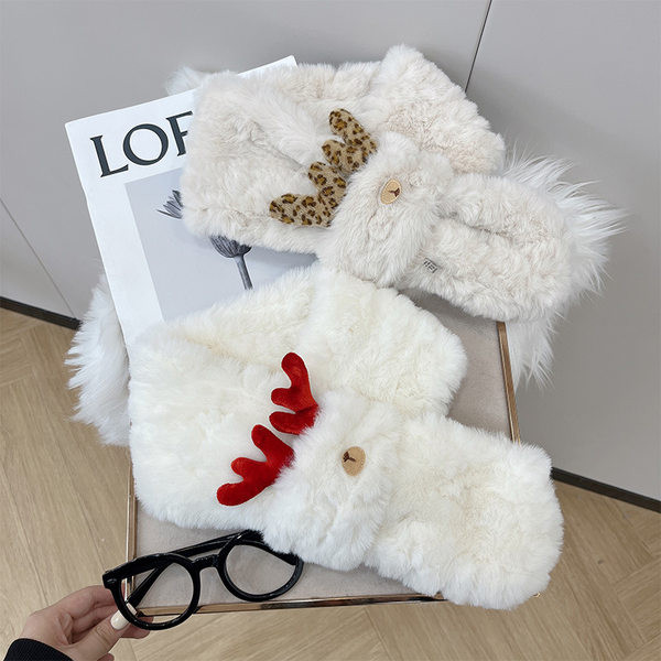 Γυναικείο βελούδινο κασκόλ με τρισδιάστατο στοιχείο