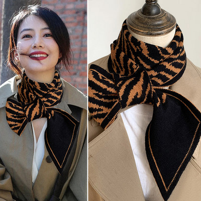 Eșarfă de iarnă model nou cu logo pentru femei