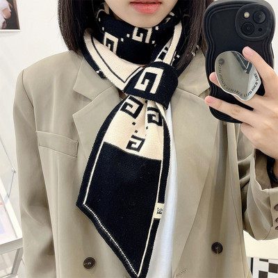 Eșarfă de iarnă model nou cu logo pentru femei