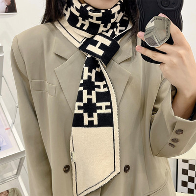 Eșarfă de iarnă model nou cu logo pentru femei