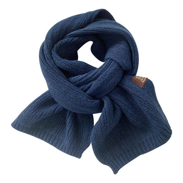 Puhta mustriga ühevärviline talvine kootud sall