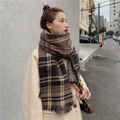 Naiste talvesall pikkusega 185 cm - nelja värvi