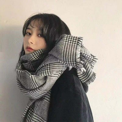 Minkštas ir šiltas rudens-žiemos moteriškas šalikas