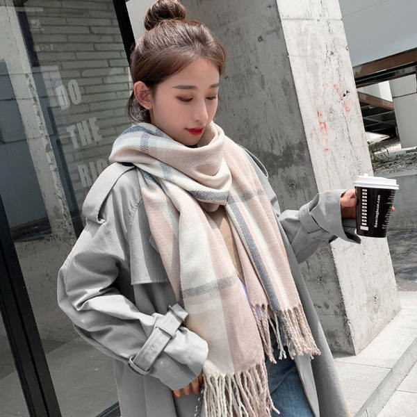 Minkštas ir šiltas rudens-žiemos moteriškas šalikas