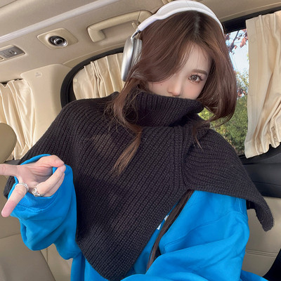 Γυναικείο πλεκτό κασκόλ κατάλληλο για τον χειμώνα