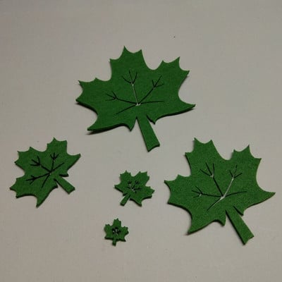 20 τμχ 4 μεγέθη Maple Leaf DIY Διακοσμητικά φύλλα νηπιαγωγείου παιδικός κήπος Μπαλώματα απλικέ φύλλα χειροποίητη χειροποίητη μη υφασμένη τσόχα