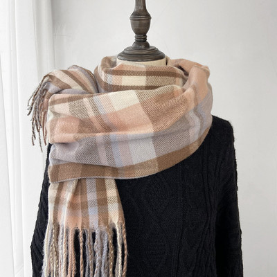 Γυναικείο χειμωνιάτικο κασκόλ με κρόσσια