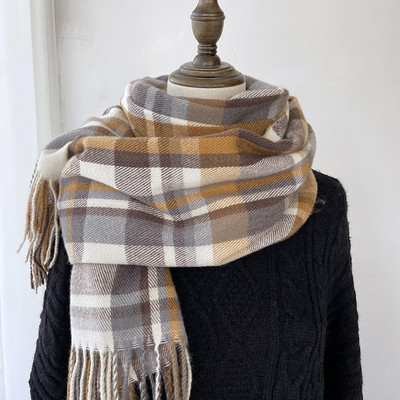 Γυναικείο χειμωνιάτικο κασκόλ με κρόσσια