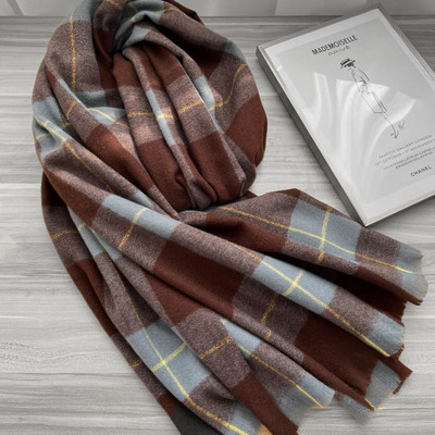 Νέο μοντέλο γυναικείο καρό κασκόλ κατάλληλο για τον χειμώνα