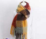 Moekas sügis-talvine ruuduline naiste sall