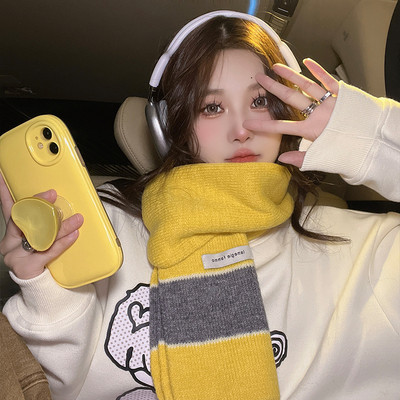 Γυναικείο χειμωνιάτικο ριγέ κασκόλ με γράμματα