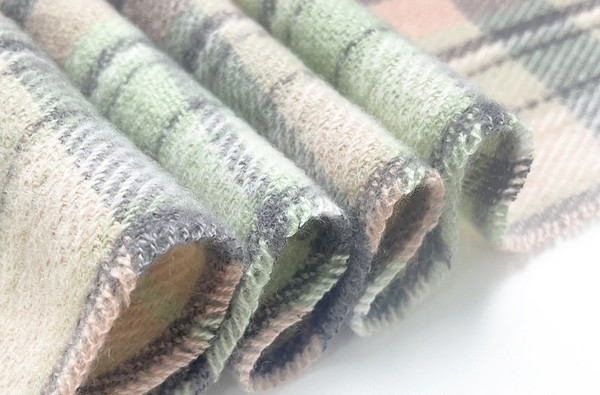 Eșarfă de iarnă de damă modernă în mai multe culori