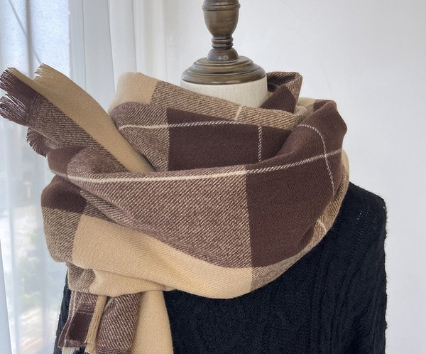 Καρό γυναικείο χειμωνιάτικο κασκόλ - ρετρό μοντέλο