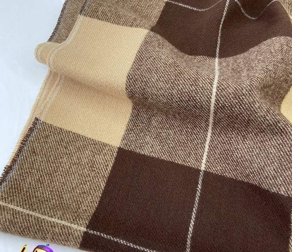 Καρό γυναικείο χειμωνιάτικο κασκόλ - ρετρό μοντέλο