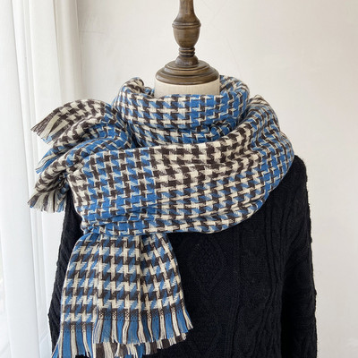 Γυναικείο φαρδύ κασκόλ για το φθινόπωρο και το χειμώνα με κρόσσια