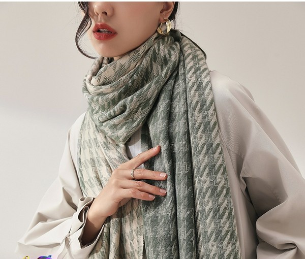 Γυναικείο χειμωνιάτικο κασκόλ με κρόσσια - νέο μοντέλο