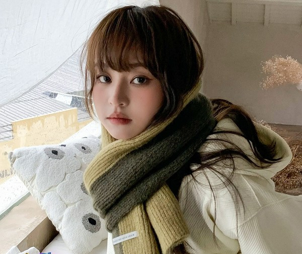 Esarfa de iarna de dama cu lungimea de 175 cm