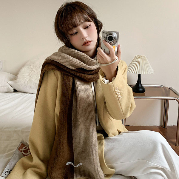 Esarfa de iarna de dama cu lungimea de 175 cm