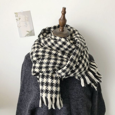 Γυναικείο φαρδύ κασκόλ - με κρόσσια