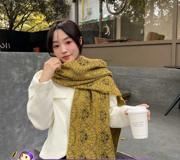 Νέο μοντέλο γυναικείο χειμωνιάτικο κασκόλ σε τρία χρώματα